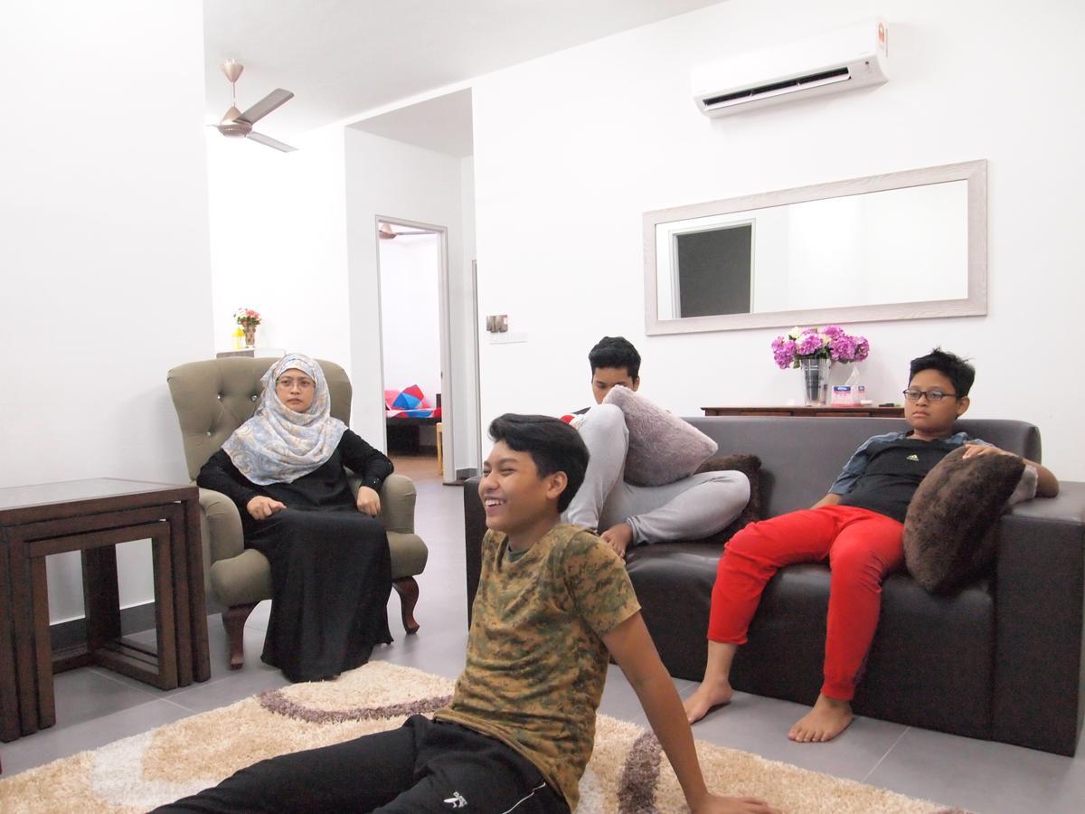 My Sentrio Apartment Kuala Lumpur Bagian luar foto