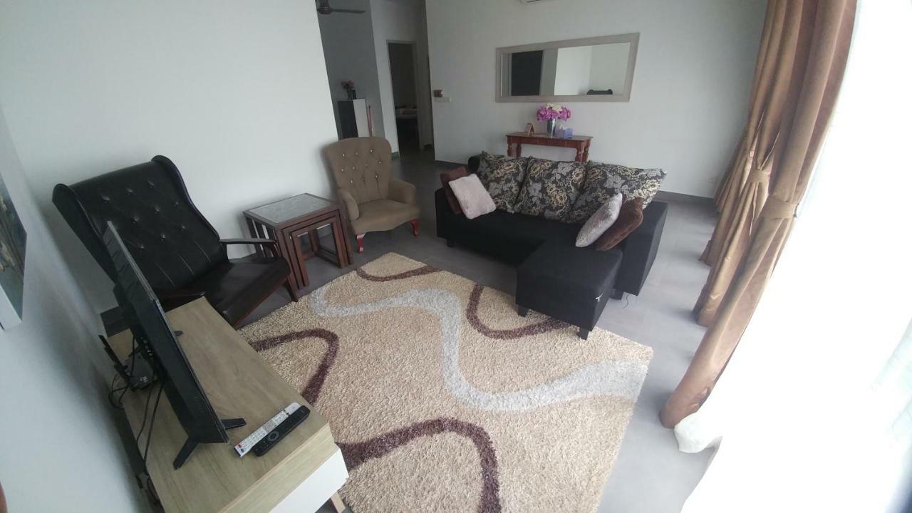 My Sentrio Apartment Kuala Lumpur Bagian luar foto